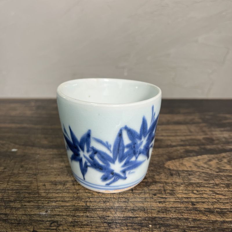 伊万里 古伊万里 江戸 中期 牡丹 蝶 太湖石 蕎麦猪口 金継ぎ